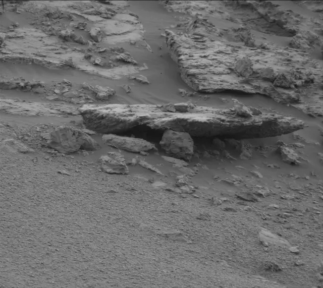 Sol 2146: Mast Camera (Mastcam)