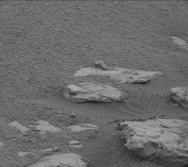 Sol 2146: Mast Camera (Mastcam)
