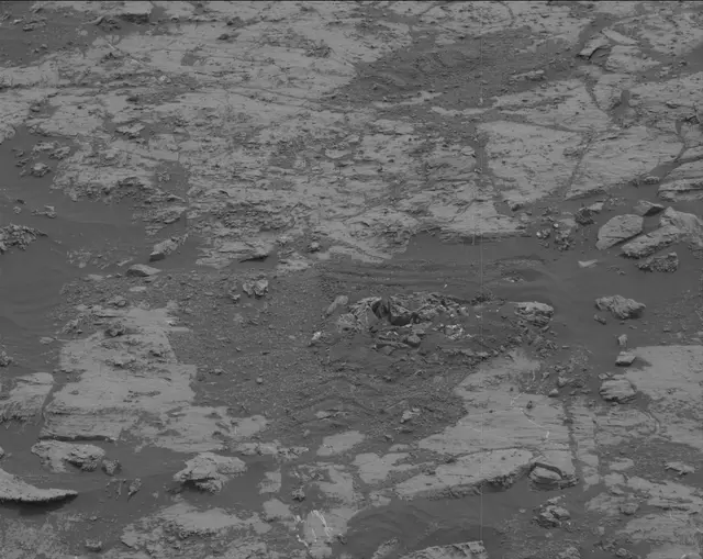 Sol 2147: Mast Camera (Mastcam)