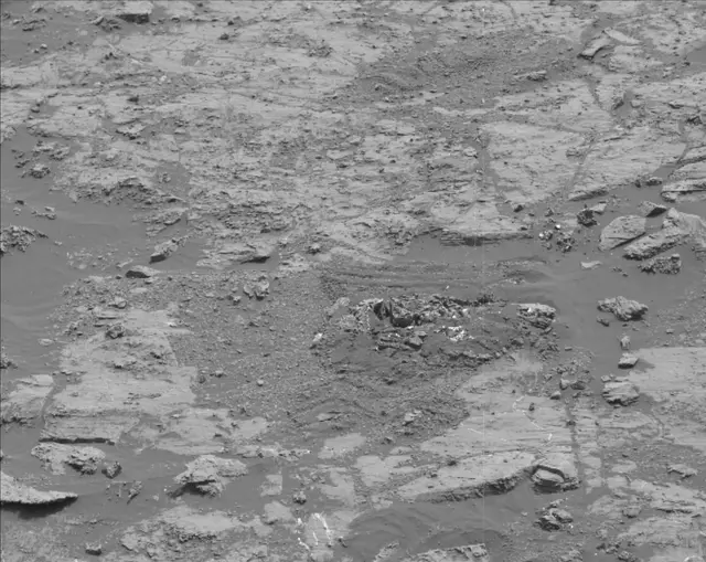 Sol 2147: Mast Camera (Mastcam)