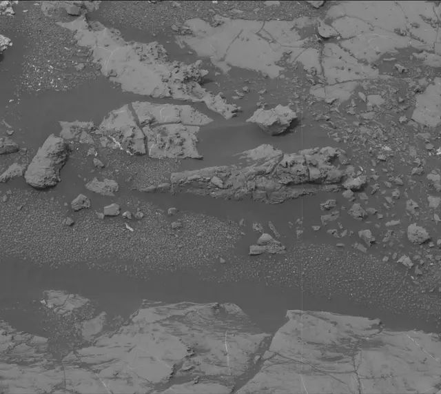 Sol 2147: Mast Camera (Mastcam)