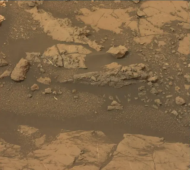 Sol 2147: Mast Camera (Mastcam)