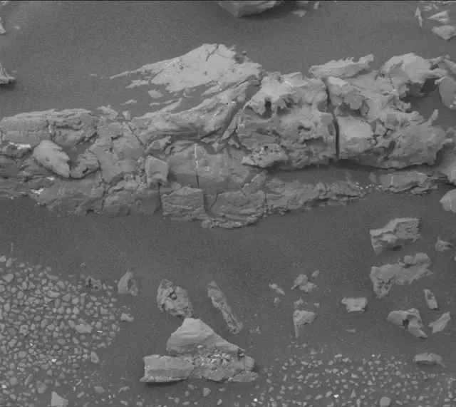 Sol 2147: Mast Camera (Mastcam)