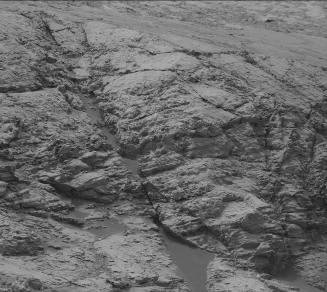 Sol 2148: Mast Camera (Mastcam)