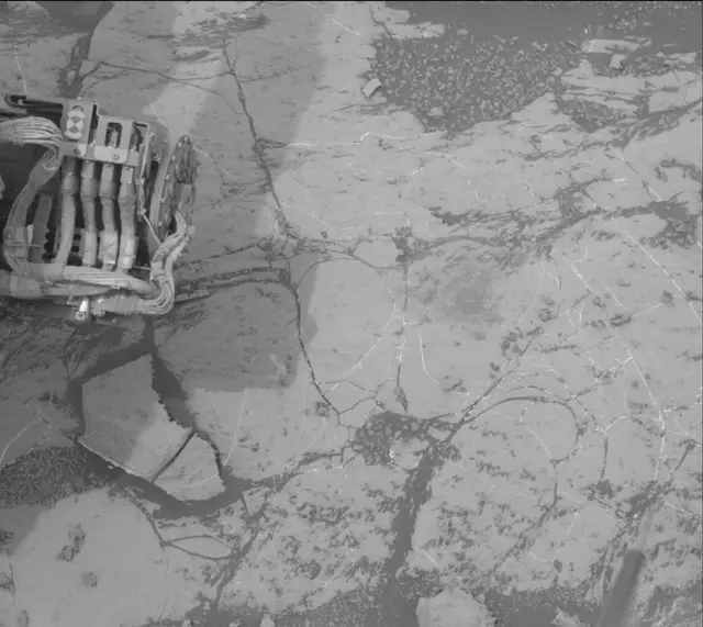 Sol 2153: Mast Camera (Mastcam)