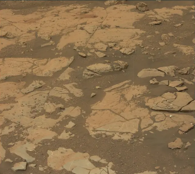 Sol 2156: Mast Camera (Mastcam)