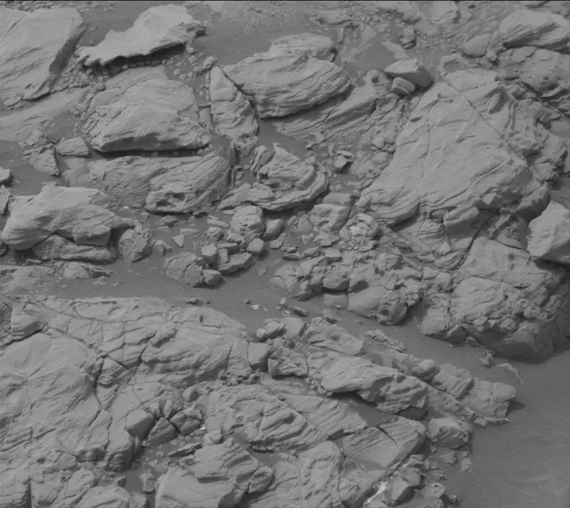 Sol 2157: Mast Camera (Mastcam)