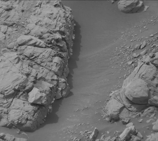 Sol 2157: Mast Camera (Mastcam)