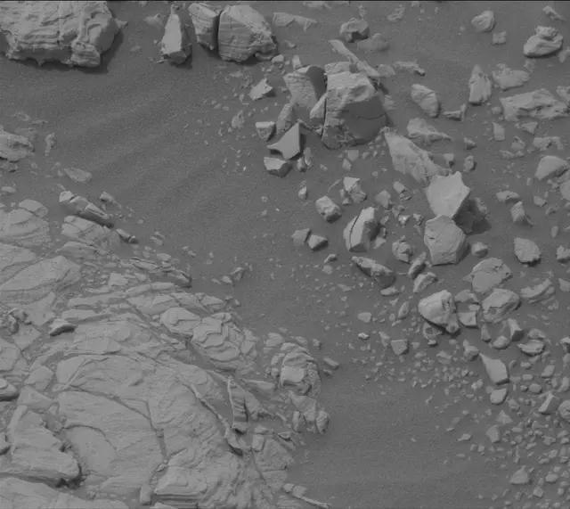Sol 2157: Mast Camera (Mastcam)