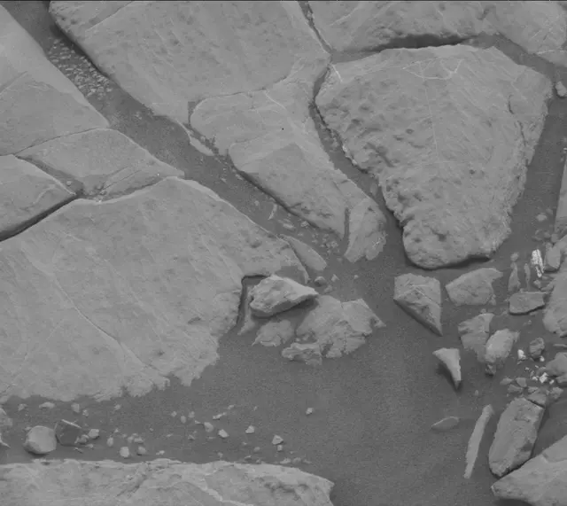 Sol 2160: Mast Camera (Mastcam)