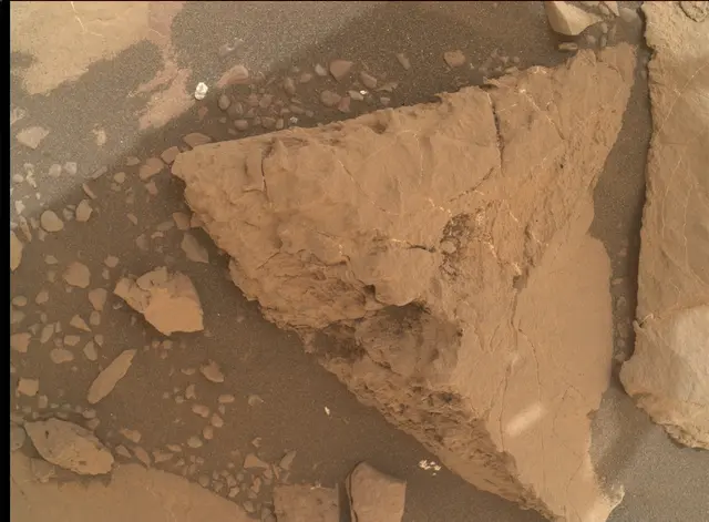 Sol 2161: Mars Hand Lens Imager (MAHLI)
