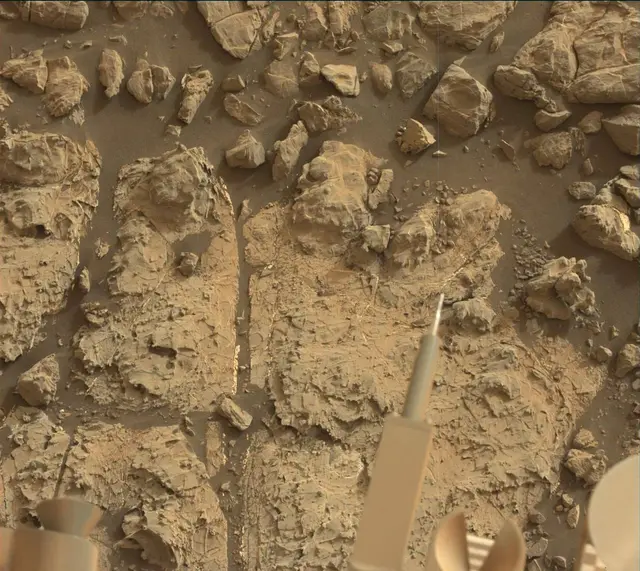 Sol 2163: Mast Camera (Mastcam)