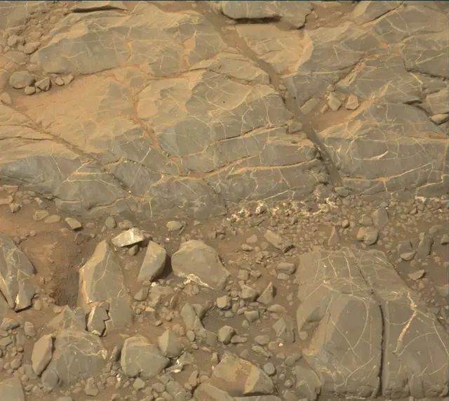 Sol 2163: Mast Camera (Mastcam)