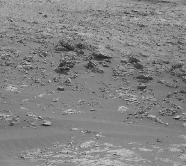 Sol 2163: Mast Camera (Mastcam)