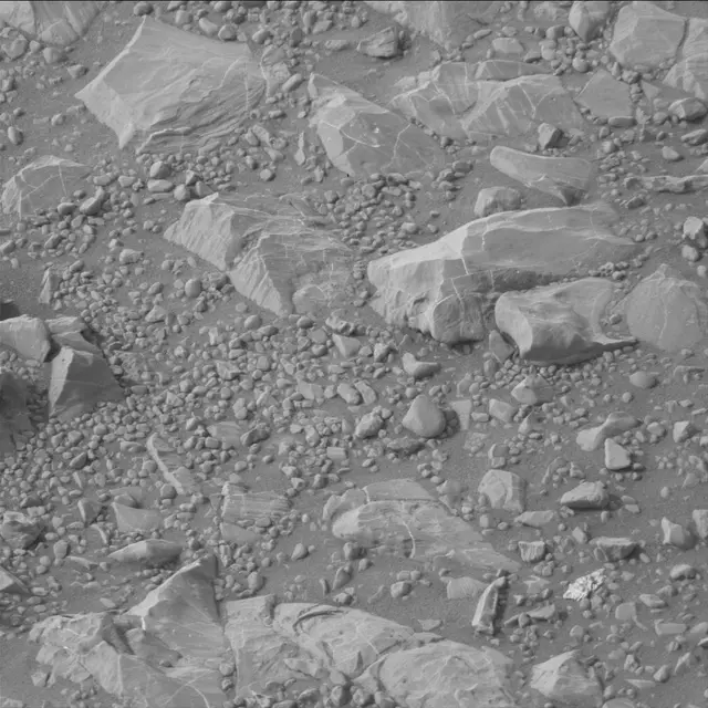 Sol 2163: Mast Camera (Mastcam)