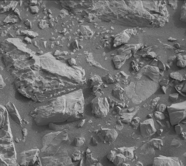 Sol 2163: Mast Camera (Mastcam)