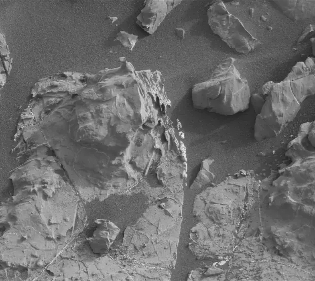 Sol 2163: Mast Camera (Mastcam)