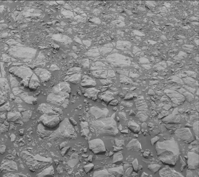 Sol 2165: Mast Camera (Mastcam)