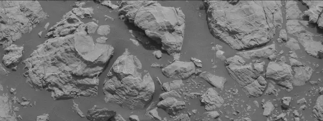 Sol 2165: Mast Camera (Mastcam)