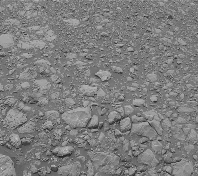 Sol 2165: Mast Camera (Mastcam)
