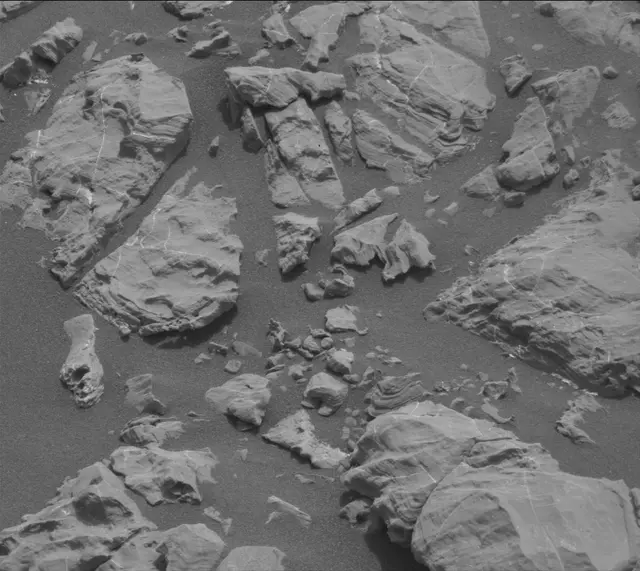 Sol 2165: Mast Camera (Mastcam)