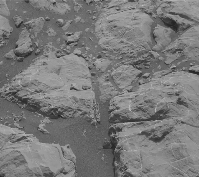 Sol 2165: Mast Camera (Mastcam)