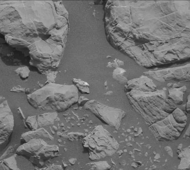 Sol 2165: Mast Camera (Mastcam)