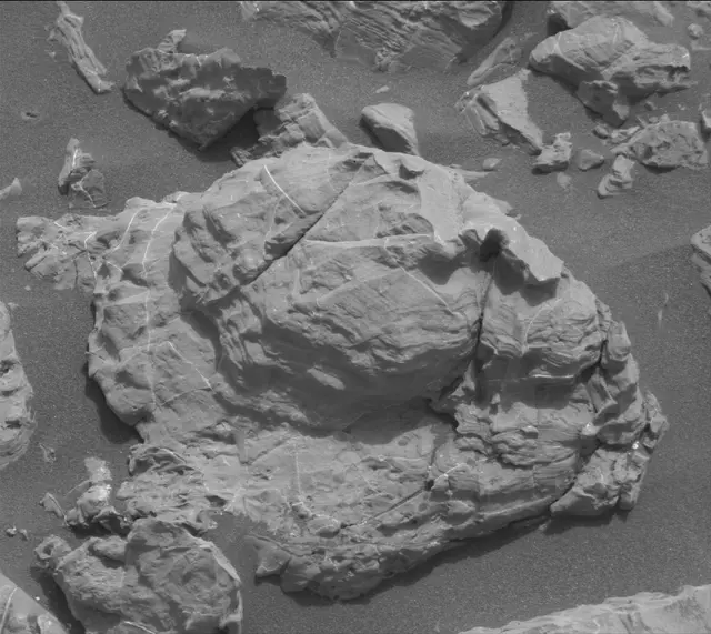 Sol 2165: Mast Camera (Mastcam)