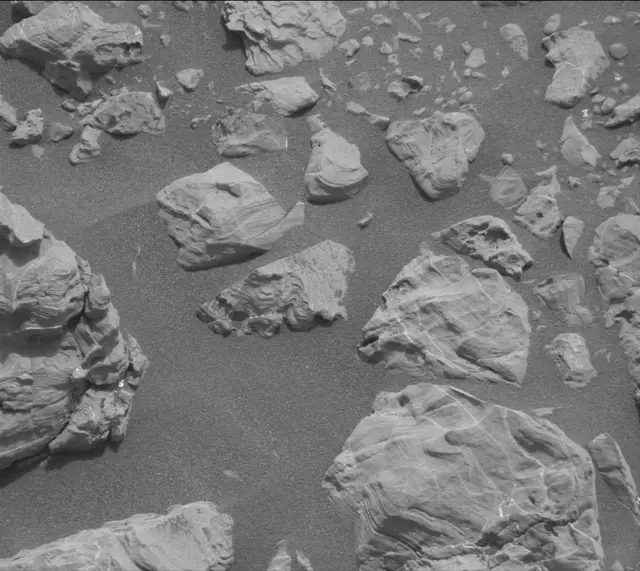 Sol 2165: Mast Camera (Mastcam)