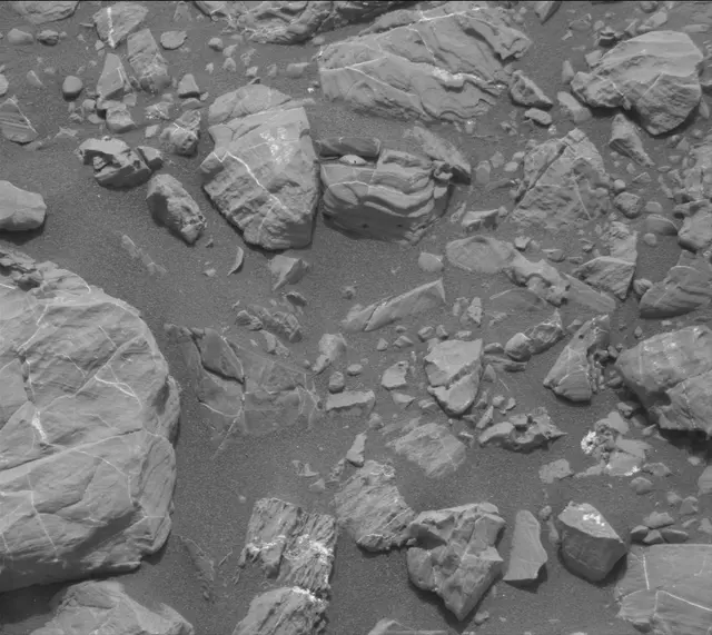 Sol 2165: Mast Camera (Mastcam)