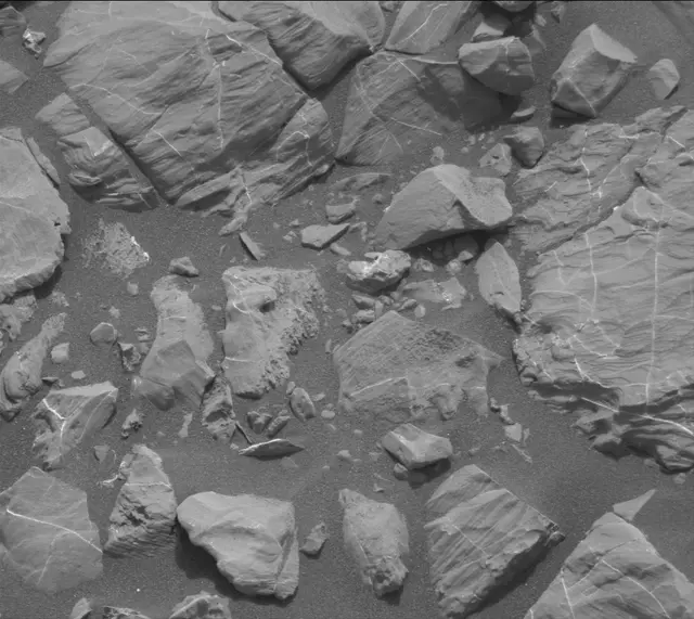 Sol 2165: Mast Camera (Mastcam)