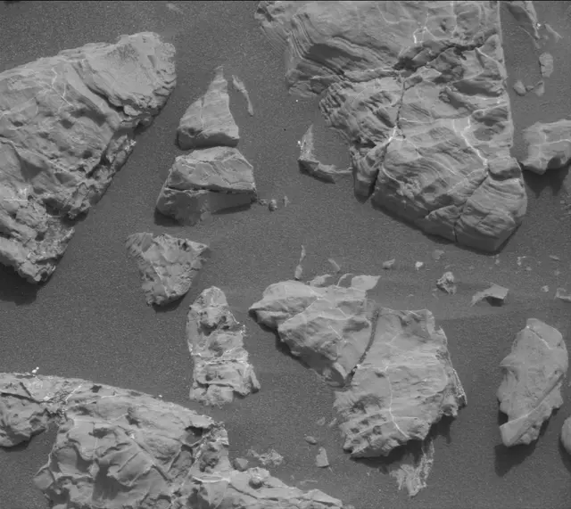 Sol 2165: Mast Camera (Mastcam)