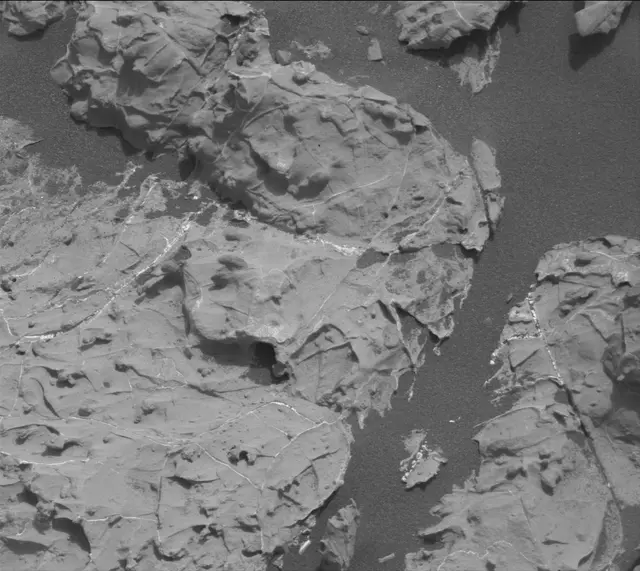 Sol 2165: Mast Camera (Mastcam)