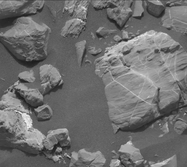 Sol 2165: Mast Camera (Mastcam)