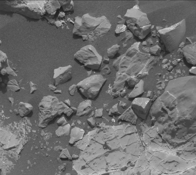 Sol 2165: Mast Camera (Mastcam)