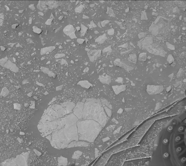 Sol 2166: Mast Camera (Mastcam)