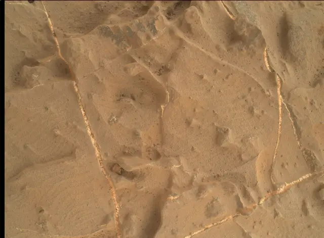 Sol 2166: Mars Hand Lens Imager (MAHLI)