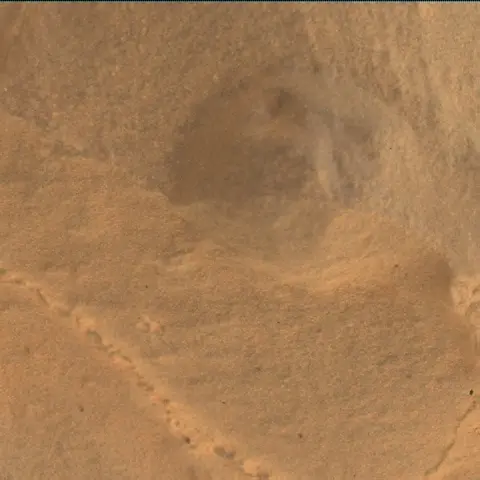 Sol 2166: Mars Hand Lens Imager (MAHLI)