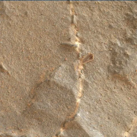 Sol 2168: Mars Hand Lens Imager (MAHLI)