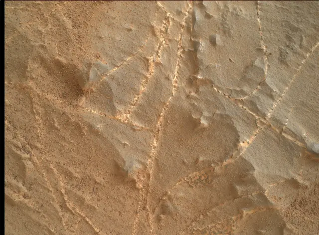 Sol 2168: Mars Hand Lens Imager (MAHLI)