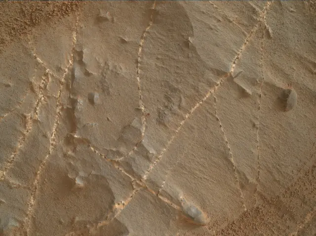 Sol 2168: Mars Hand Lens Imager (MAHLI)