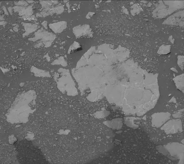Sol 2169: Mast Camera (Mastcam)
