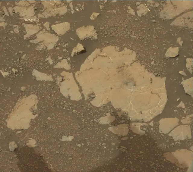 Sol 2169: Mast Camera (Mastcam)