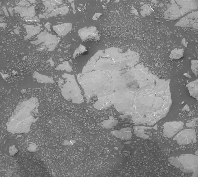 Sol 2169: Mast Camera (Mastcam)