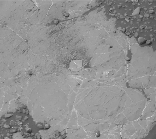 Sol 2169: Mast Camera (Mastcam)