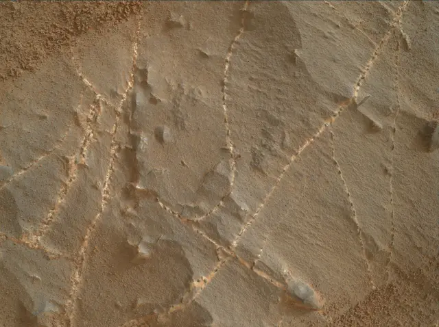 Sol 2169: Mars Hand Lens Imager (MAHLI)