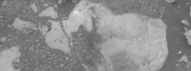 Sol 2171: Mast Camera (Mastcam)