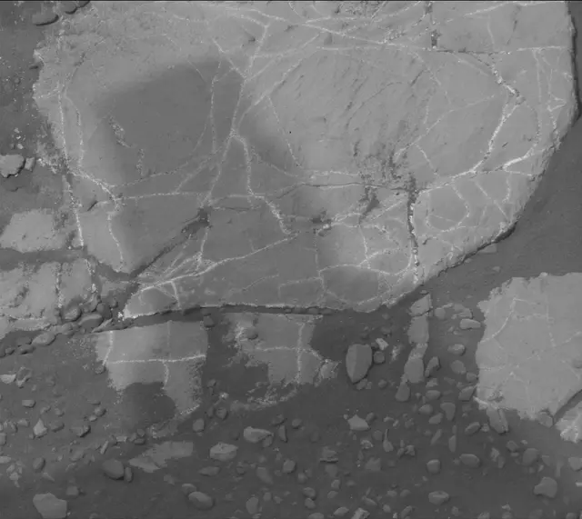 Sol 2171: Mast Camera (Mastcam)