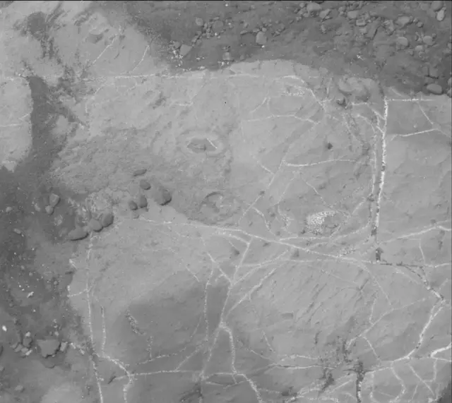 Sol 2171: Mast Camera (Mastcam)