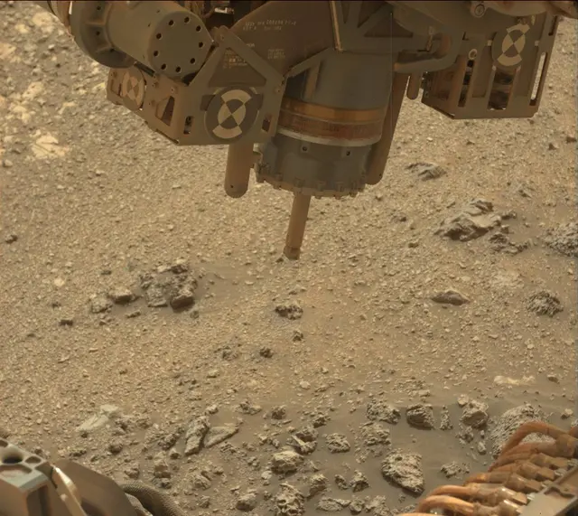 Sol 2172: Mast Camera (Mastcam)